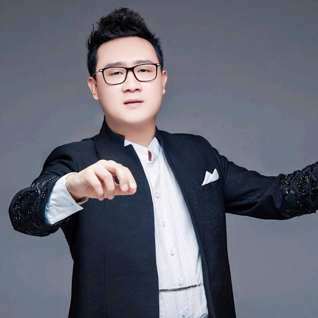 刘营光合唱指挥