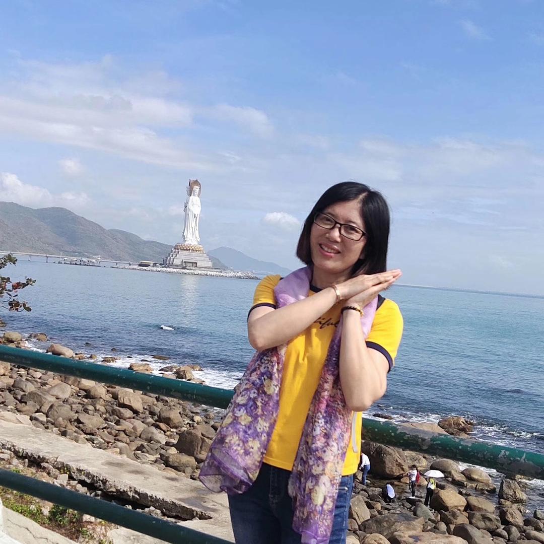 飞奥首饰盒包装源头工厂丹丹姐