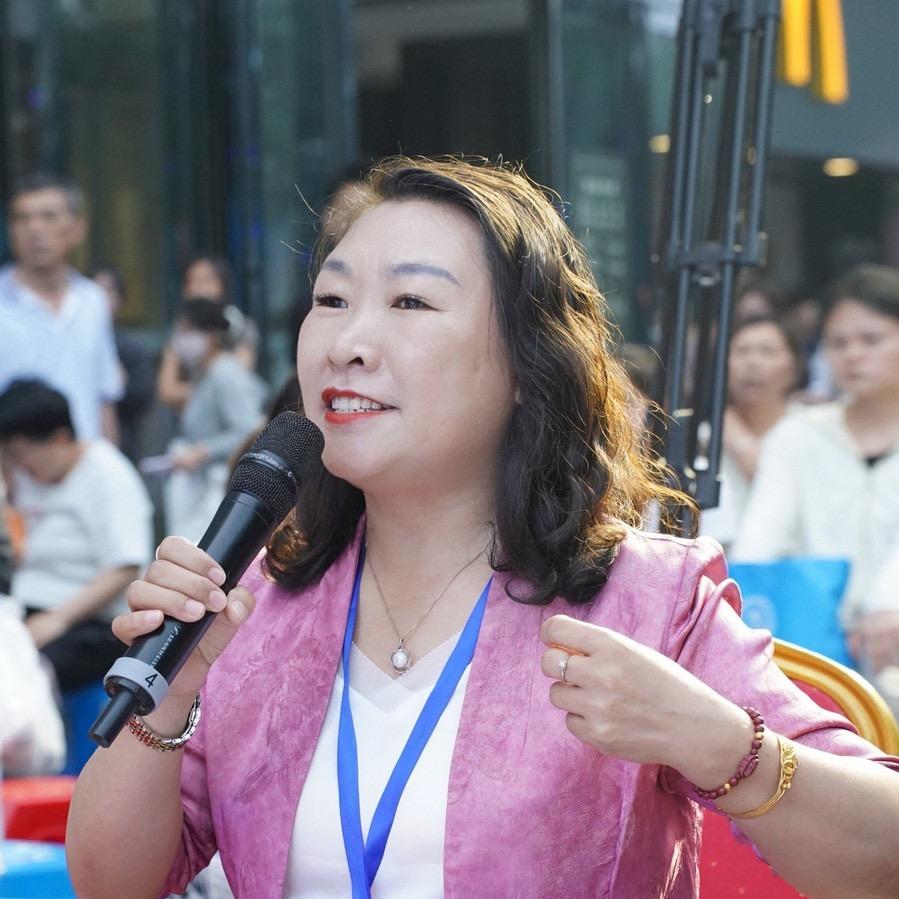 安悦艺术刘柳老师