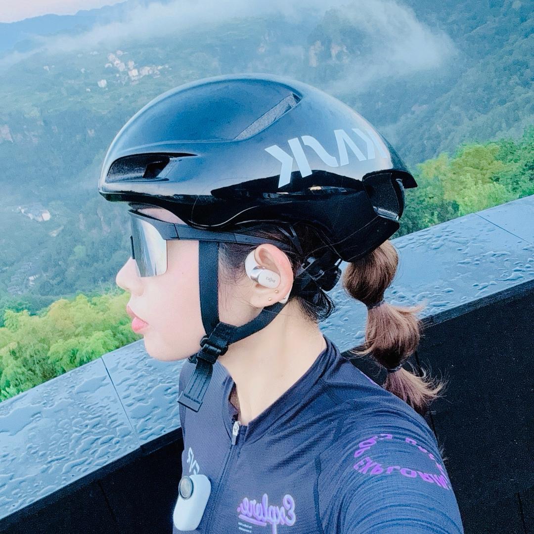 L Y P🚵‍♀️