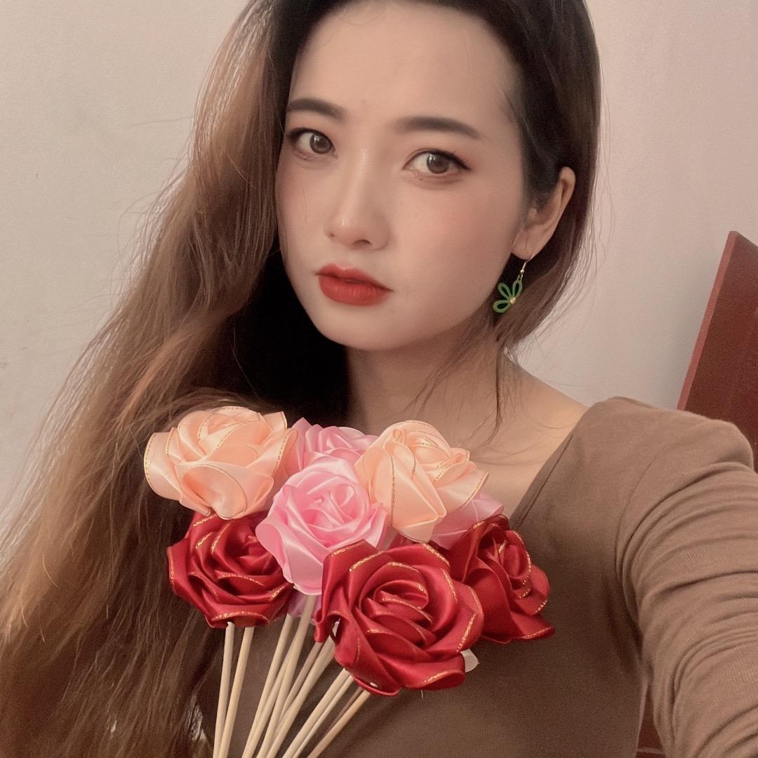 佳丽衣阁民族服饰