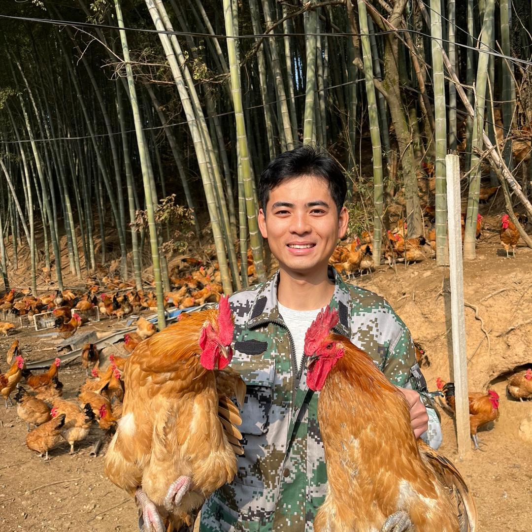 峨上村小张