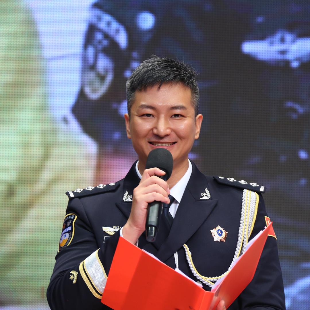 尤里•阿瑟🇨🇳