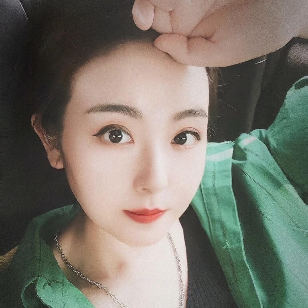 菲菲吖