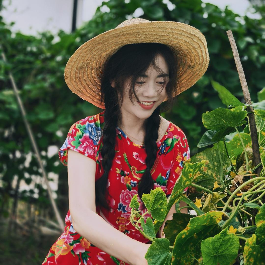 小小沐（拒绝连赞）