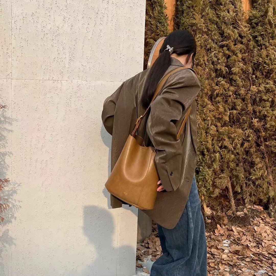 张同学的包