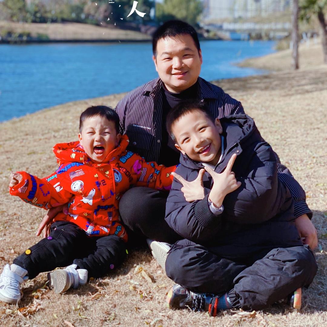 兜爸亲子游戏