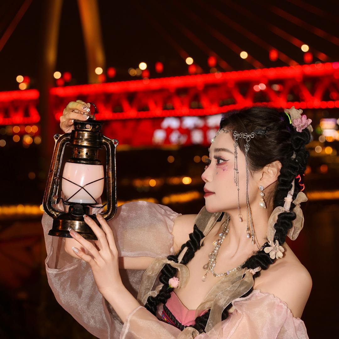 清真回头玥姐