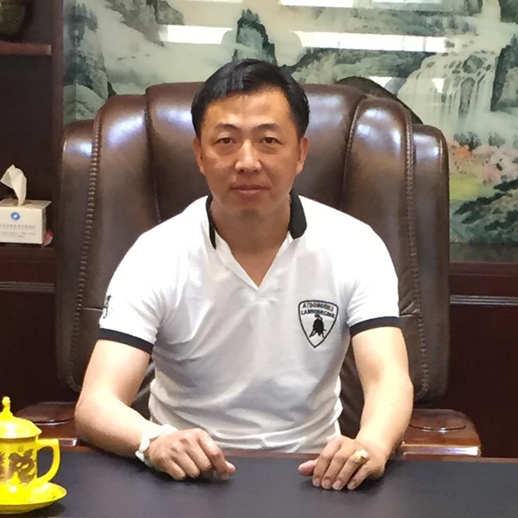 喜欢玉石和摩托车