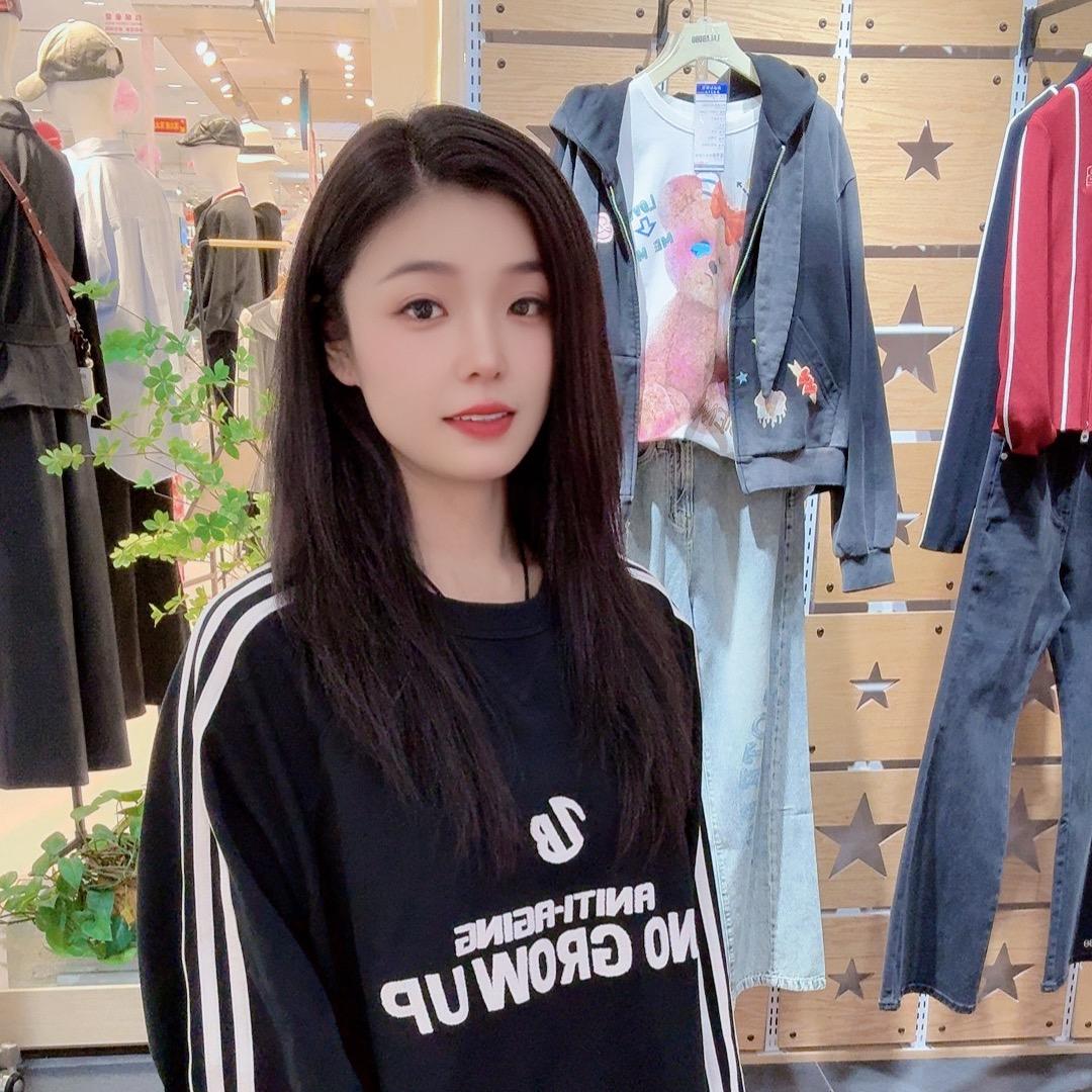 洒脱的小女子