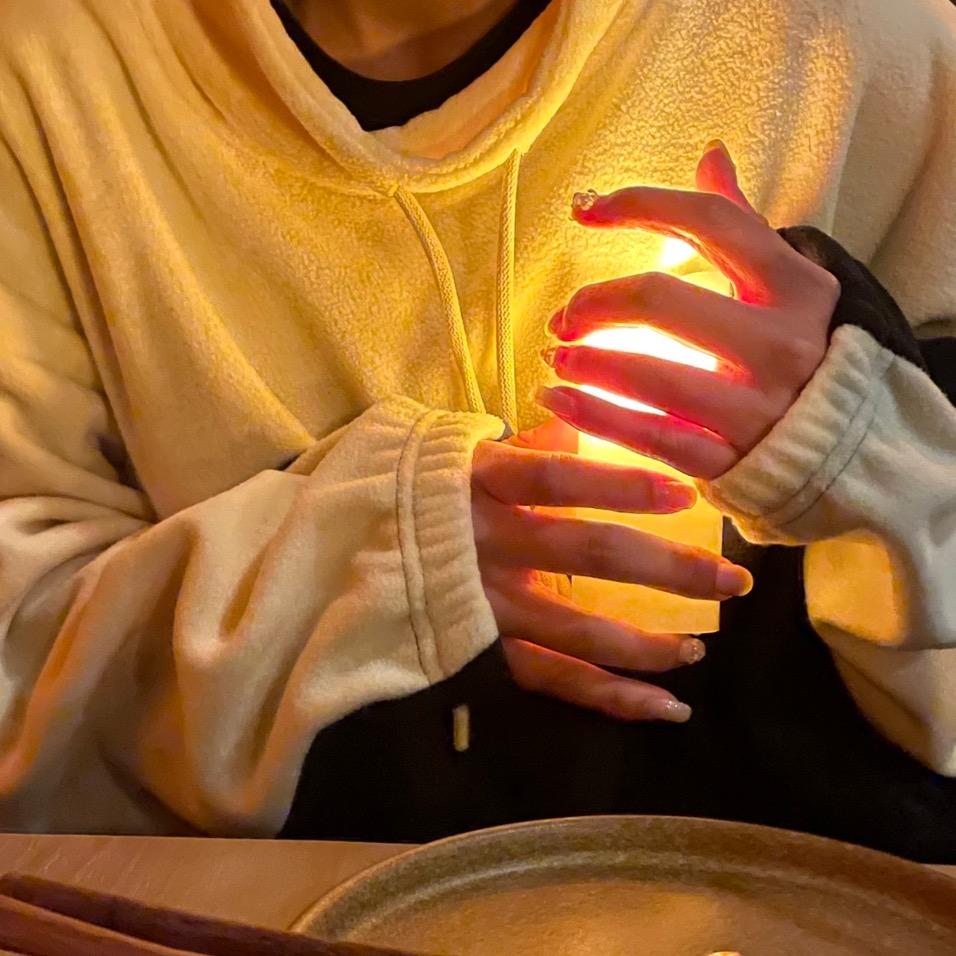 嬈漪瑶爱抓蝴蝶