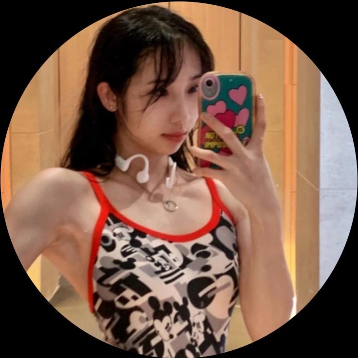 肩宽的小阿洋🏊‍♀️！！！！