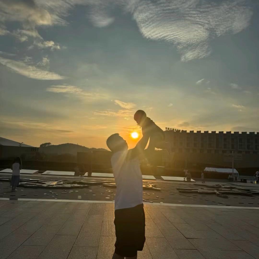 今天吃油炒饭🤔