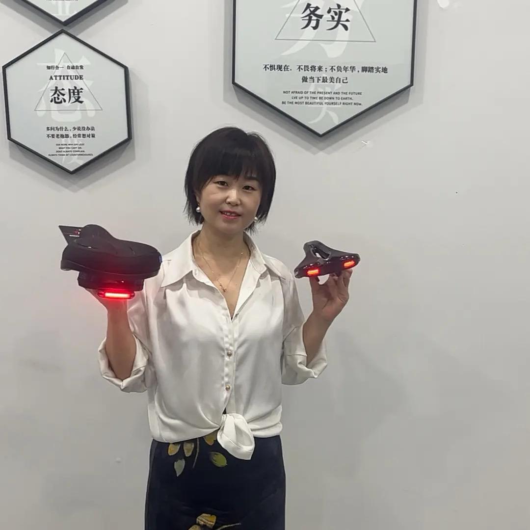 兴贺鞍座 （早8：50）