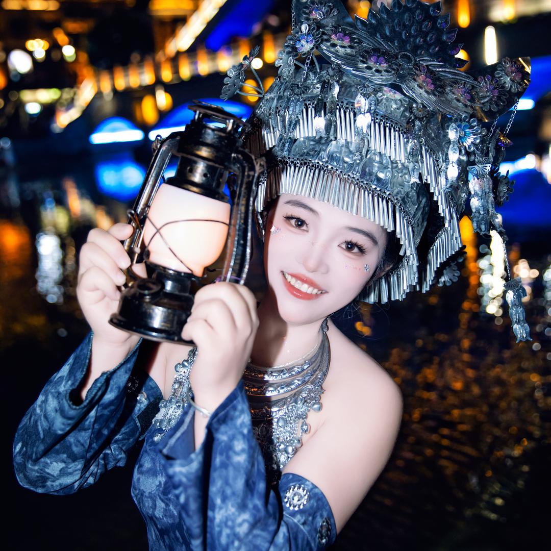 肖