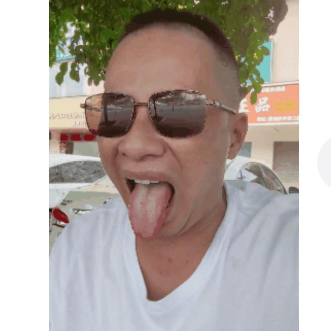 伊凡留口水   ＂机房19号＂