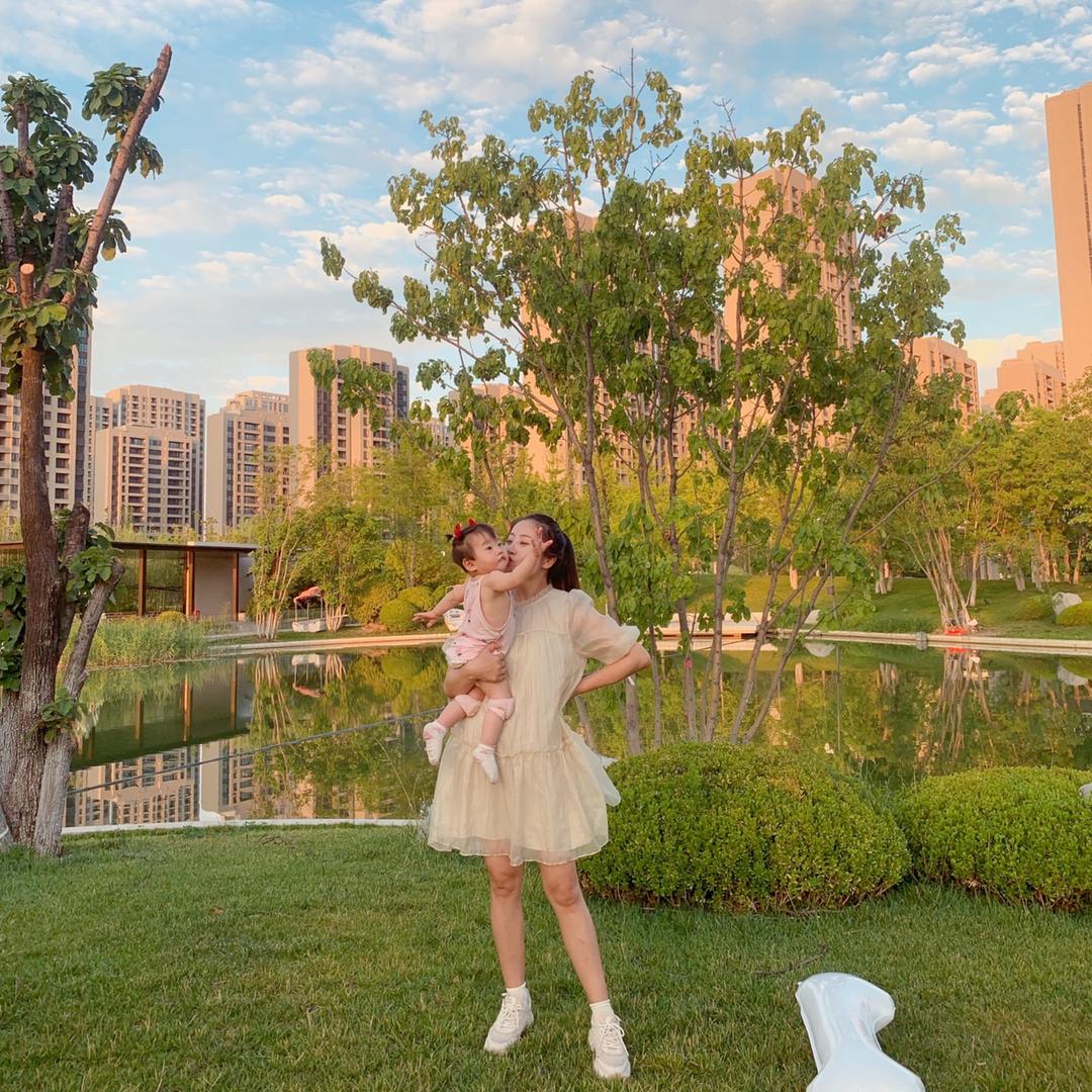 亲(单眼皮小姐姐●✿∀✿●)