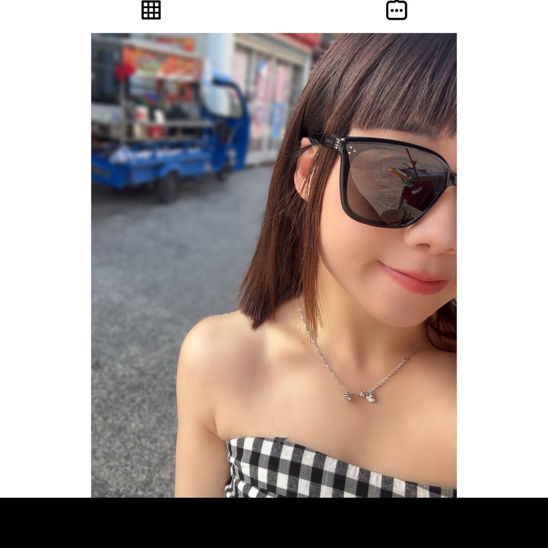 嘟嘟.