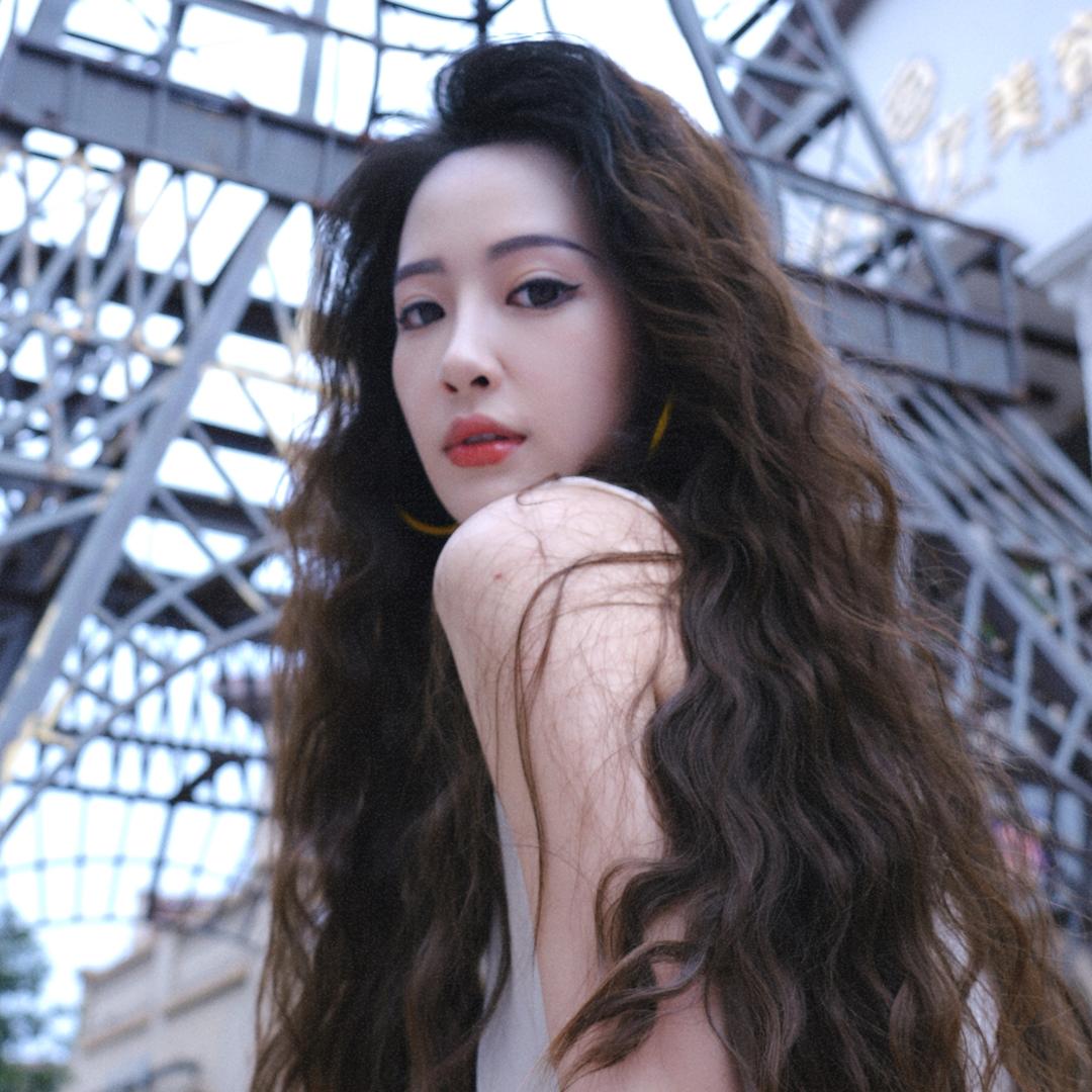 快看陈唯一吧