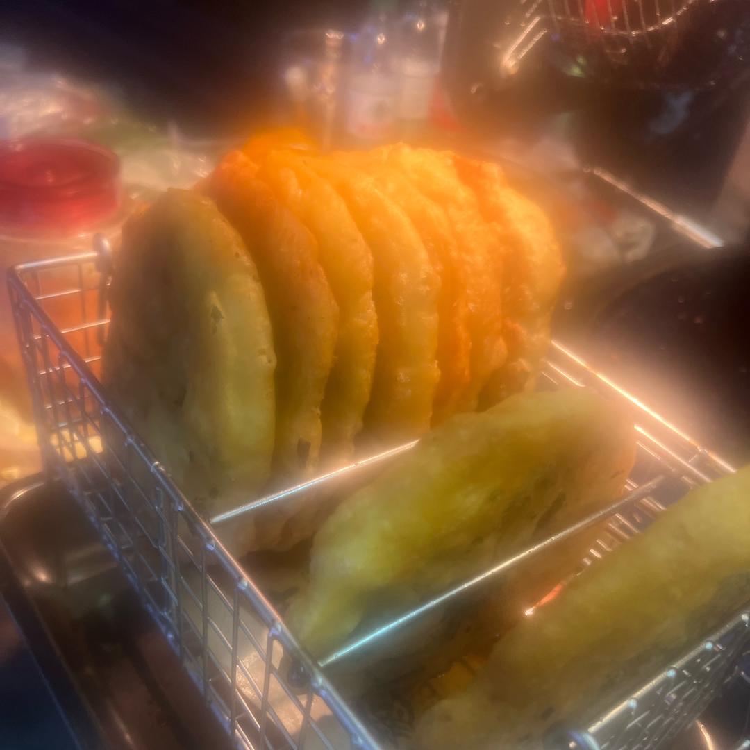 单亲卖饼直播为生的小女人