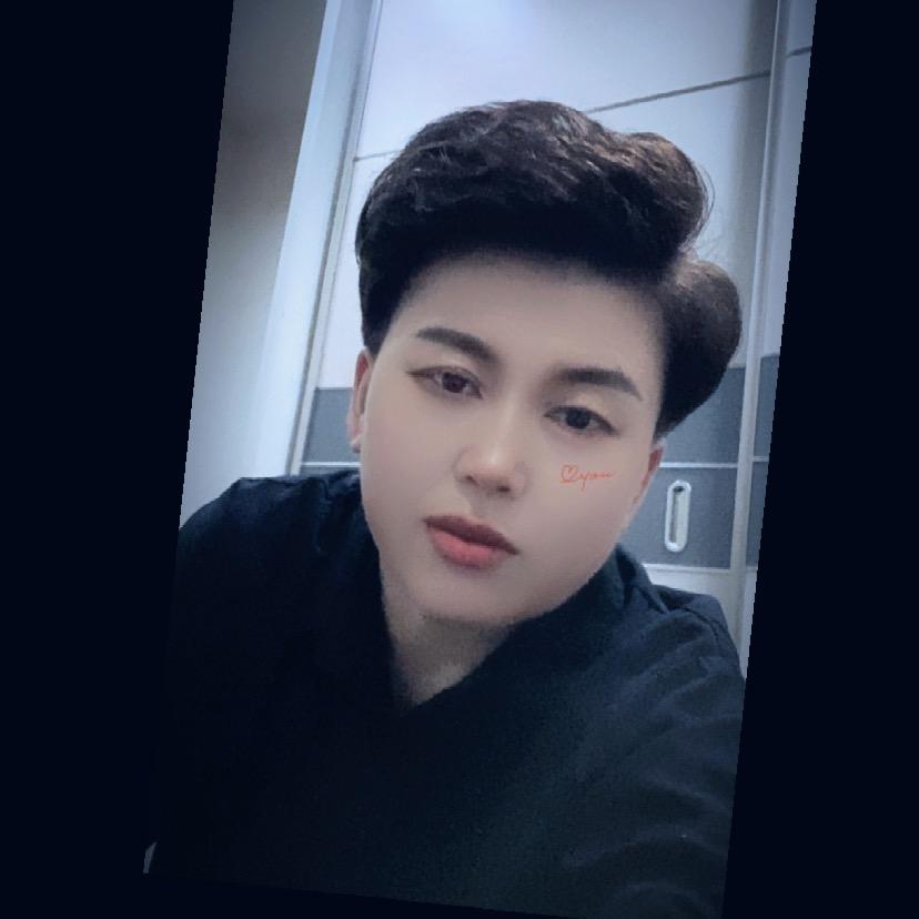 @张～玲@