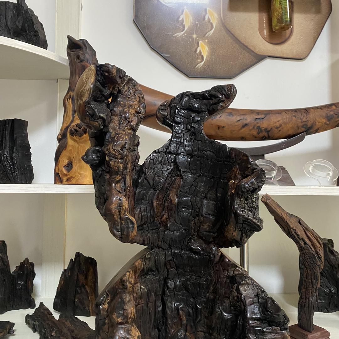 百进雷击木工艺坊