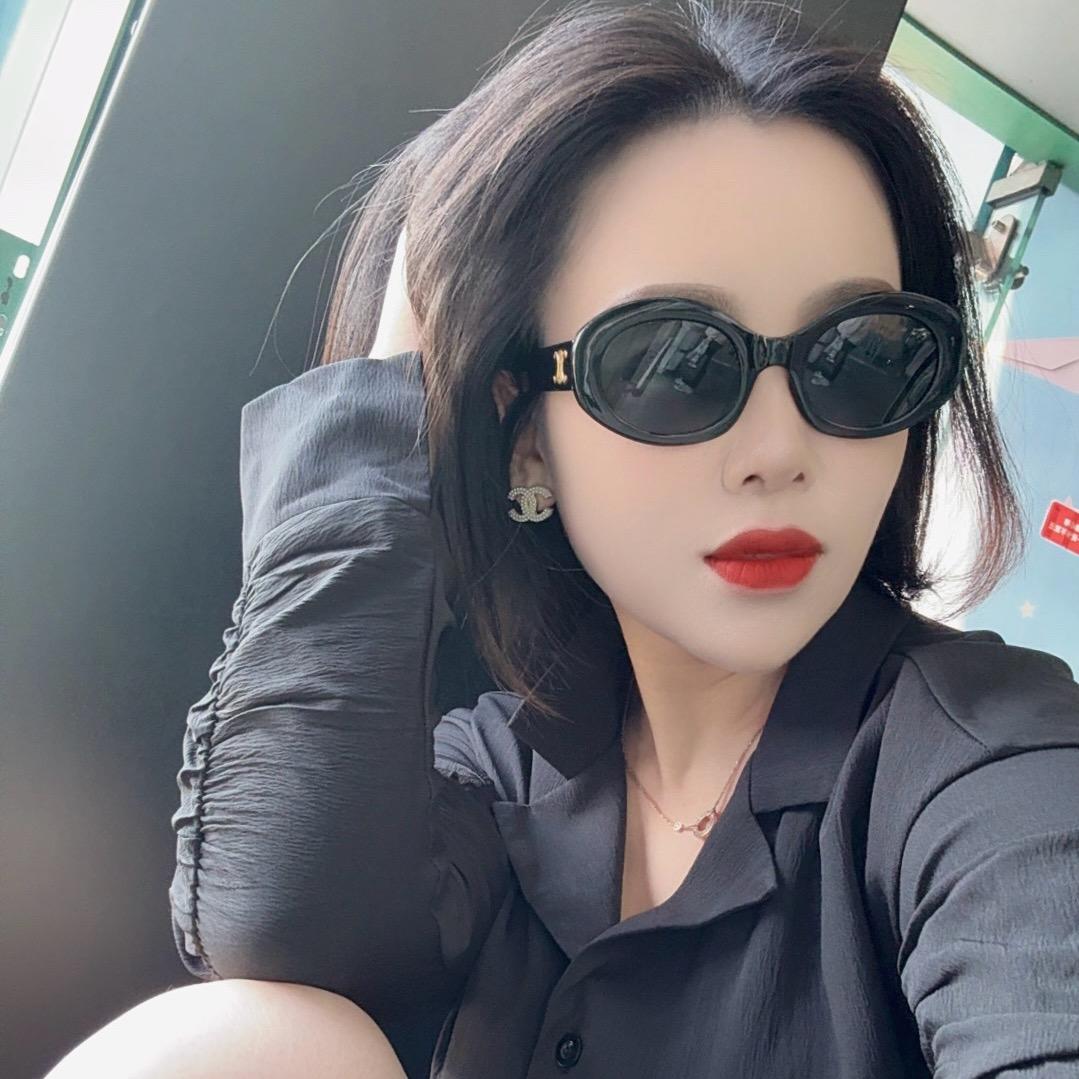 隔壁李小姐