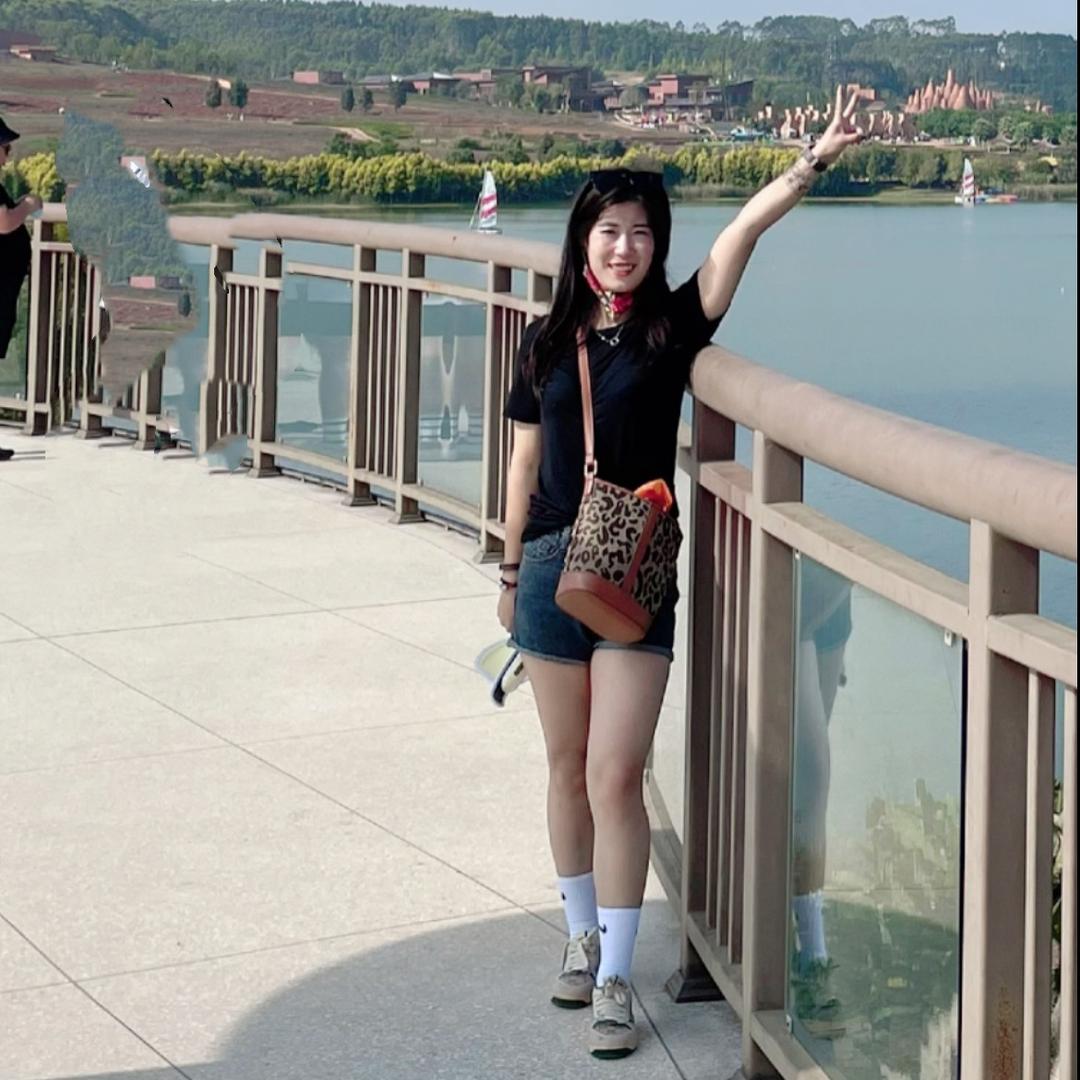 芳姐姐🧍‍♀️