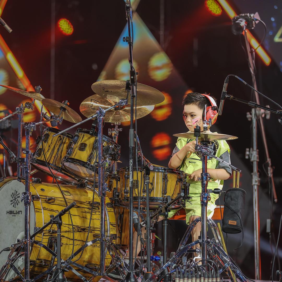 你看⭐星星在发光呀