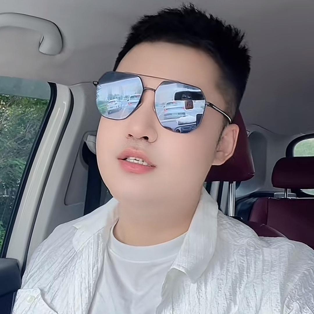 飛哥～