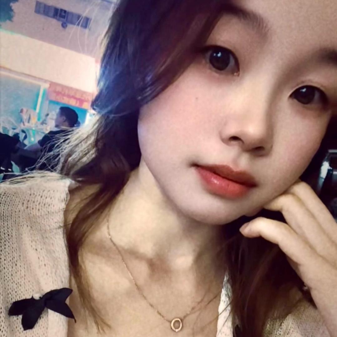 @郑开心呀☘️