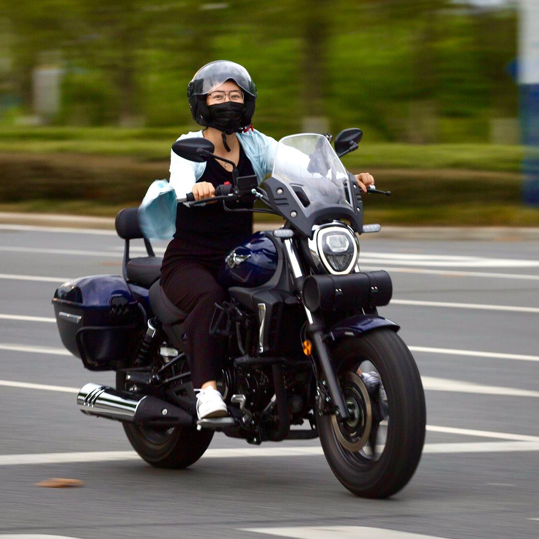 豪爵铃木 QJMOTOR 合肥幄飙机车馆