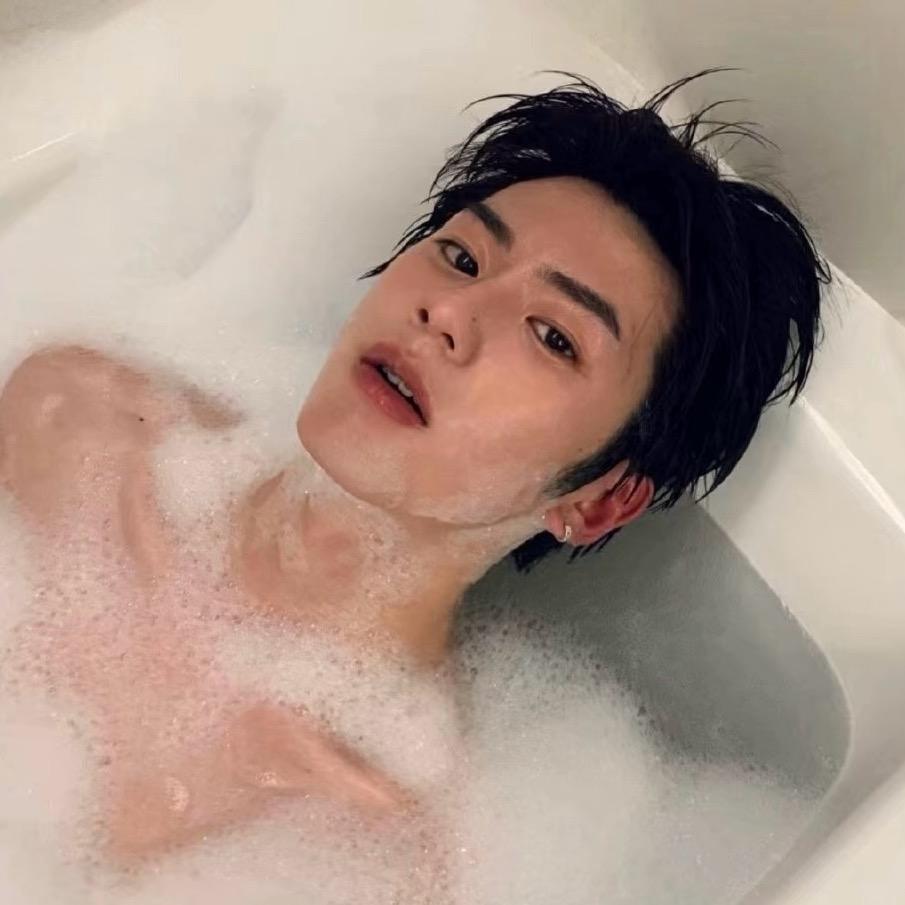 -霸霸-