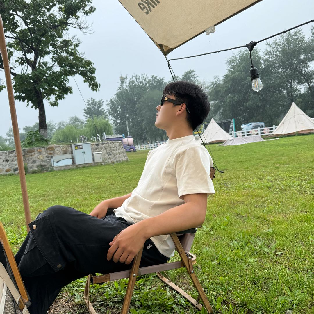 小于Y