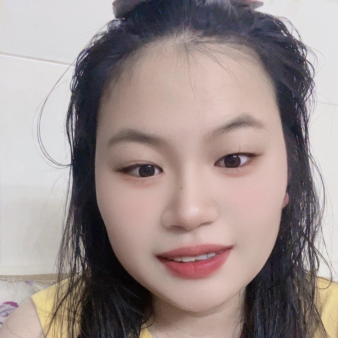 三三爱吃