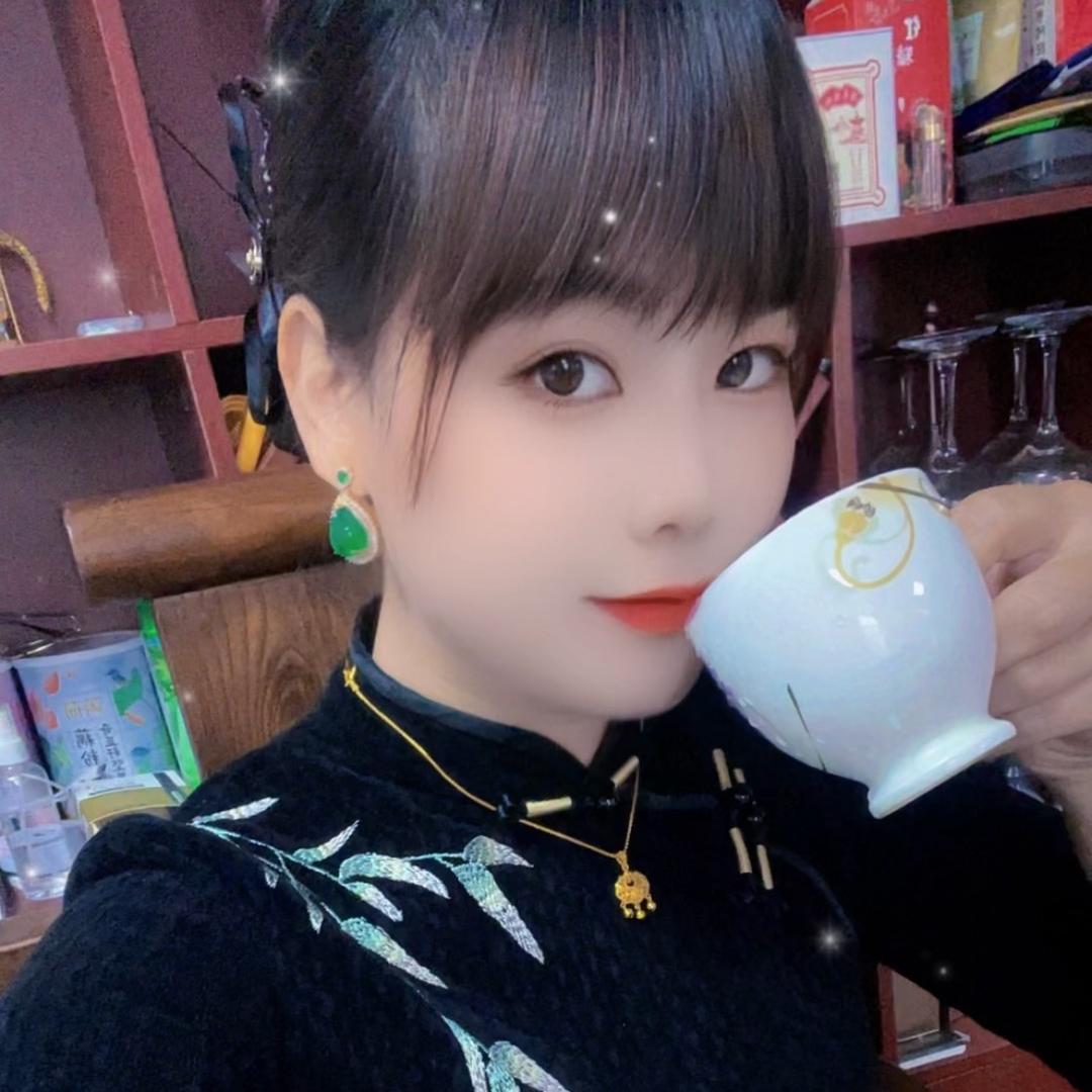 💞࿐: ᭄小🍒幸᭄运💞