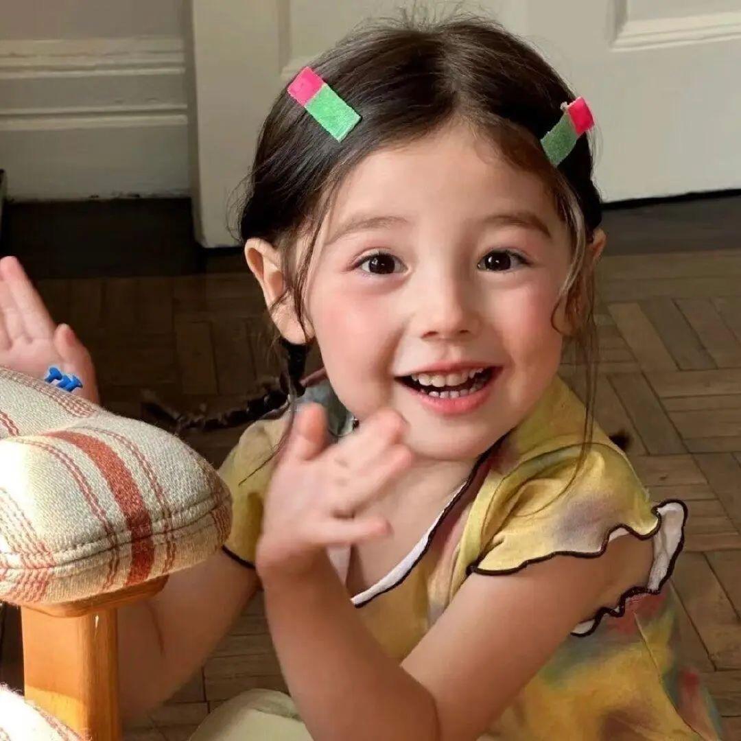 在汉中卖问界的小美