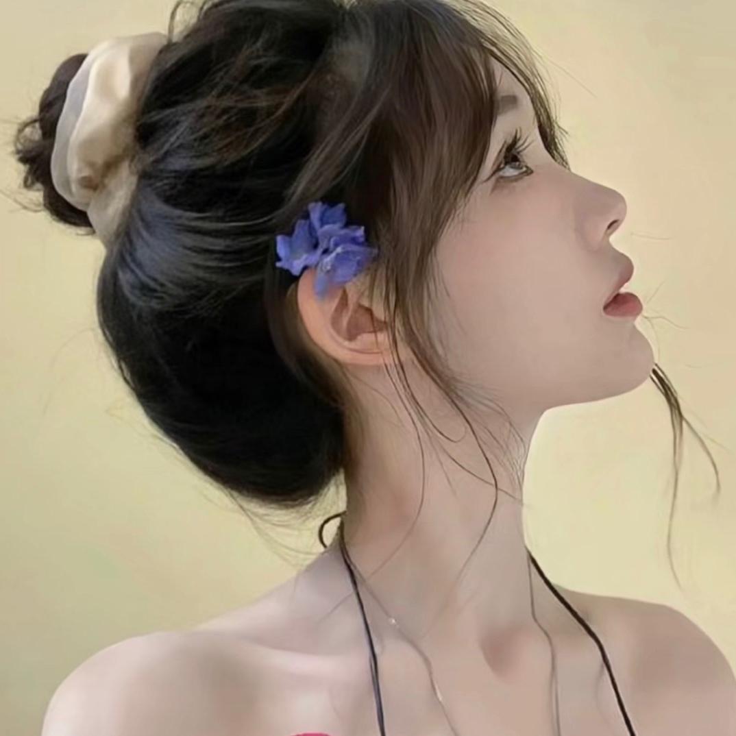 难哄.