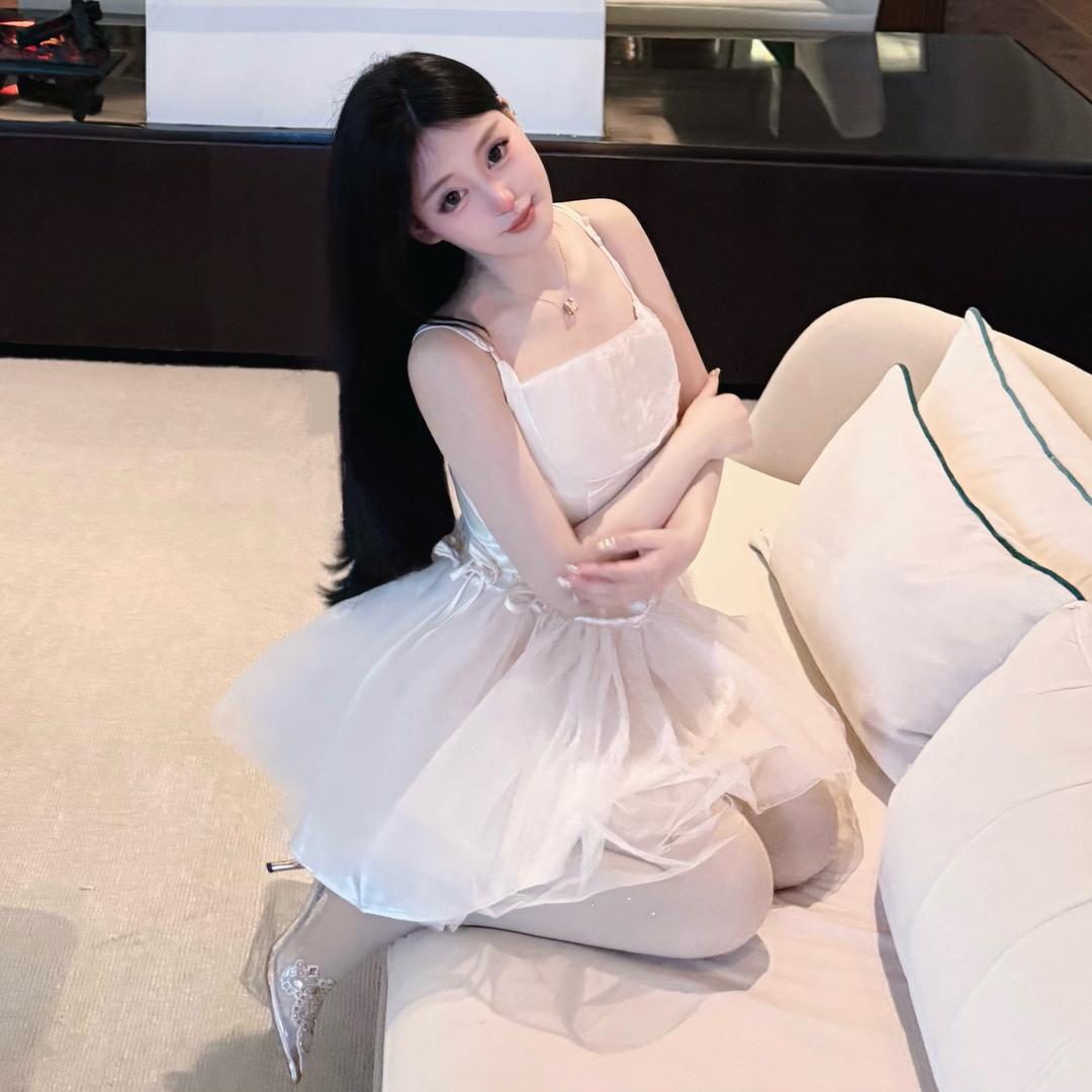 靖依