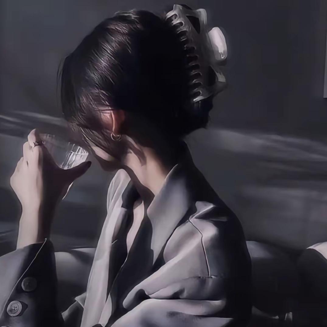 娜娜欧尼.