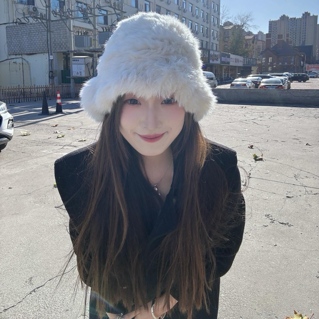 华森格格（00后）