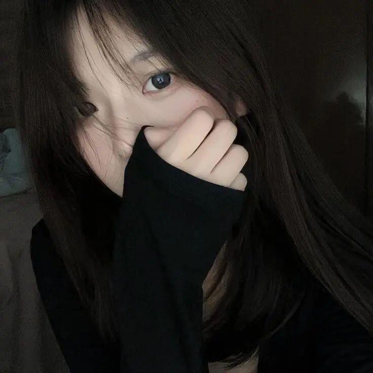 焮蕾