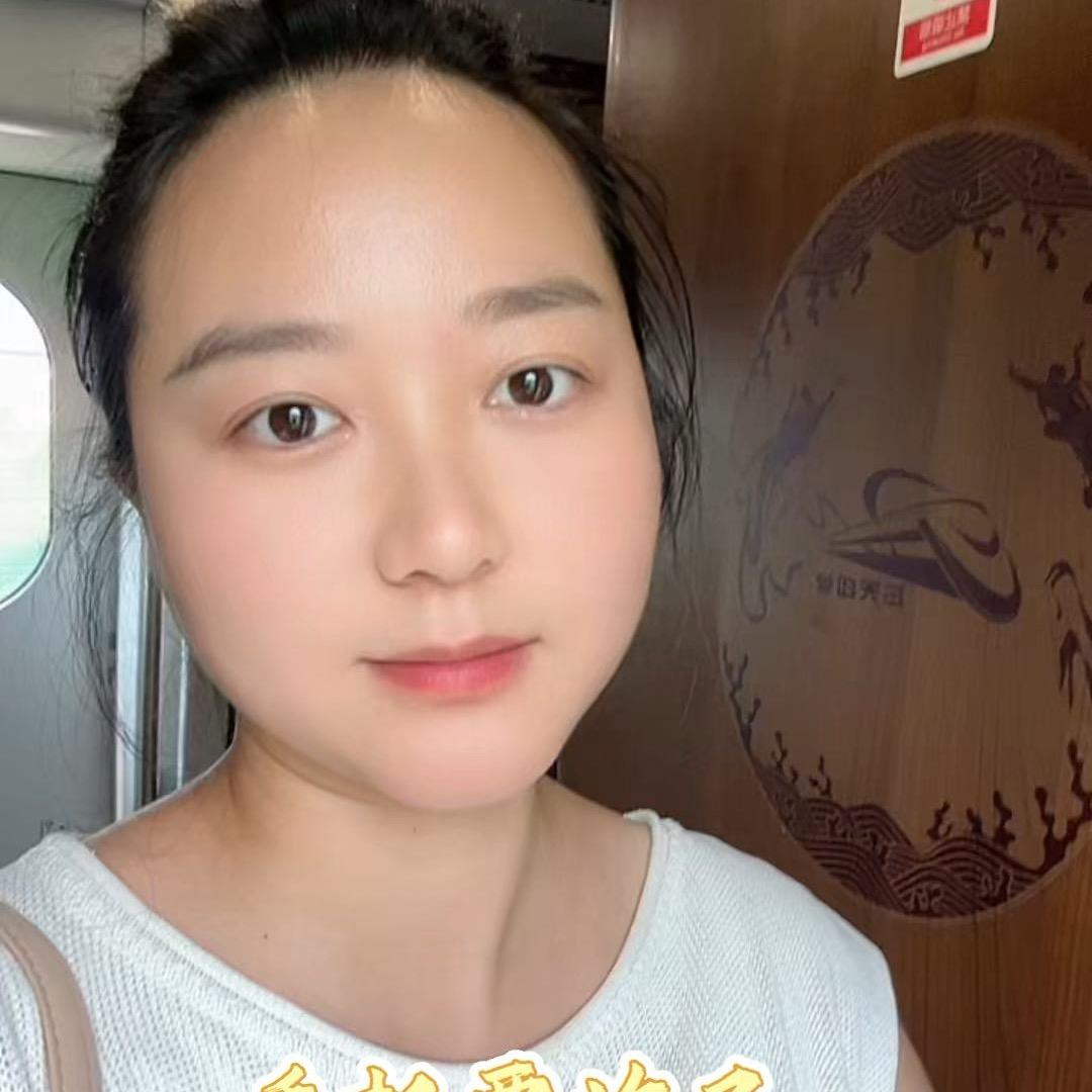 莎莎来了吖