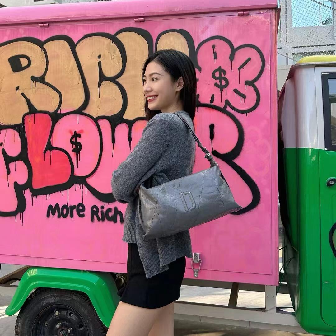 DILAKS迪莱克丝（南充新世纪大月）