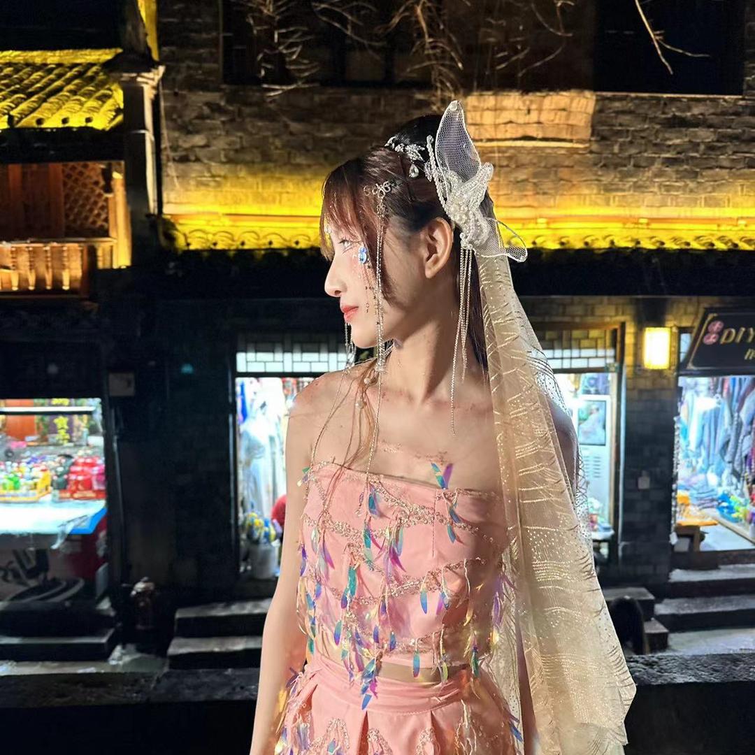 罗千歌