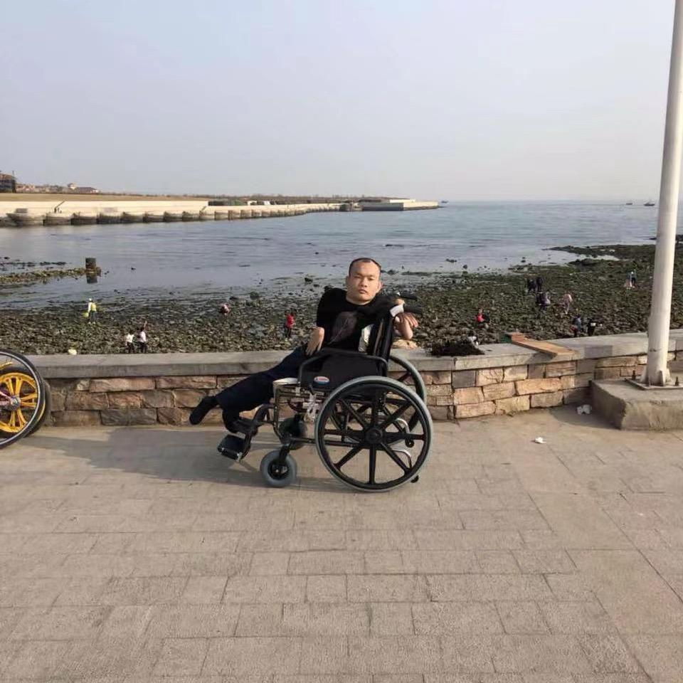 梁君的橱窗小店