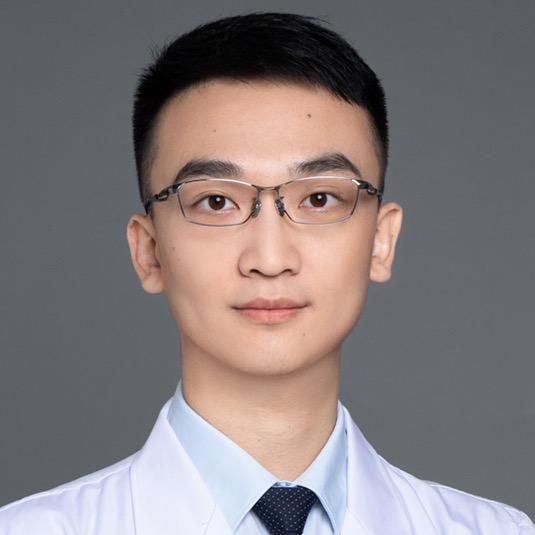 整形医生翟亮