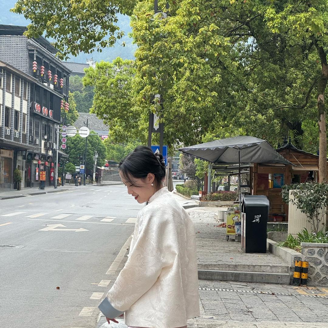 元宝团子