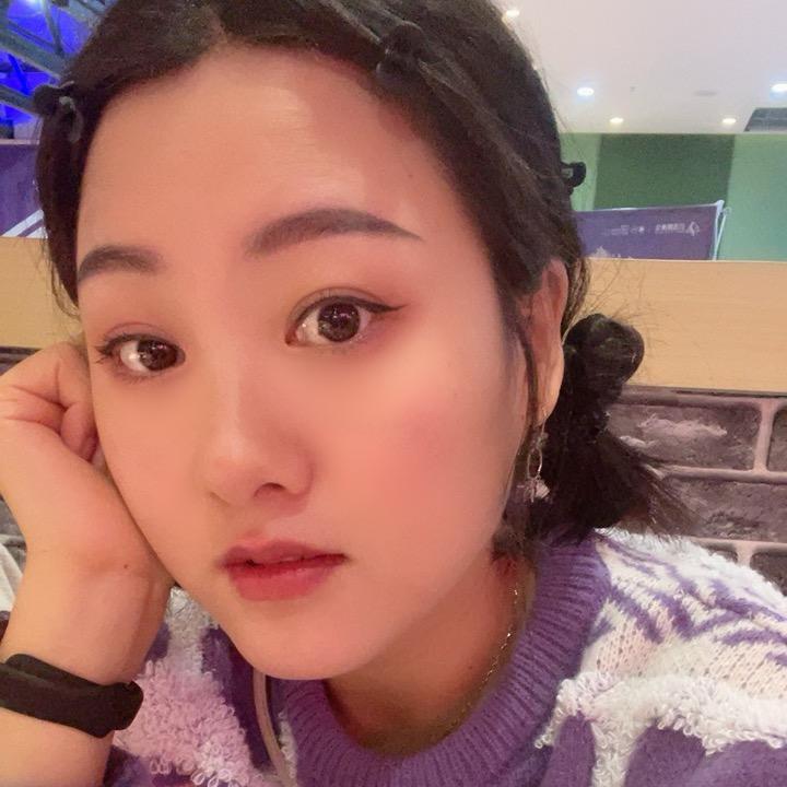 茅台镇..酒窝妹