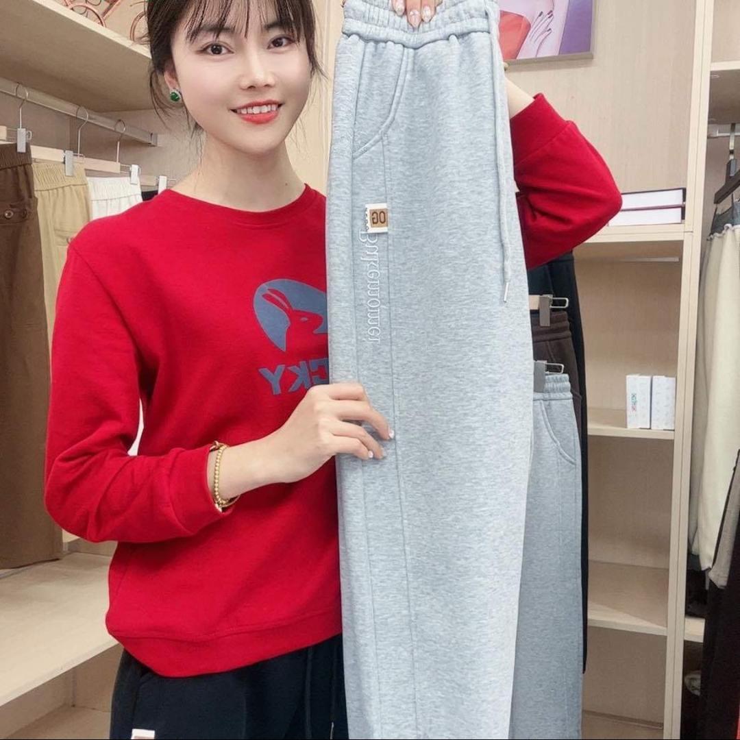 木子卫服装